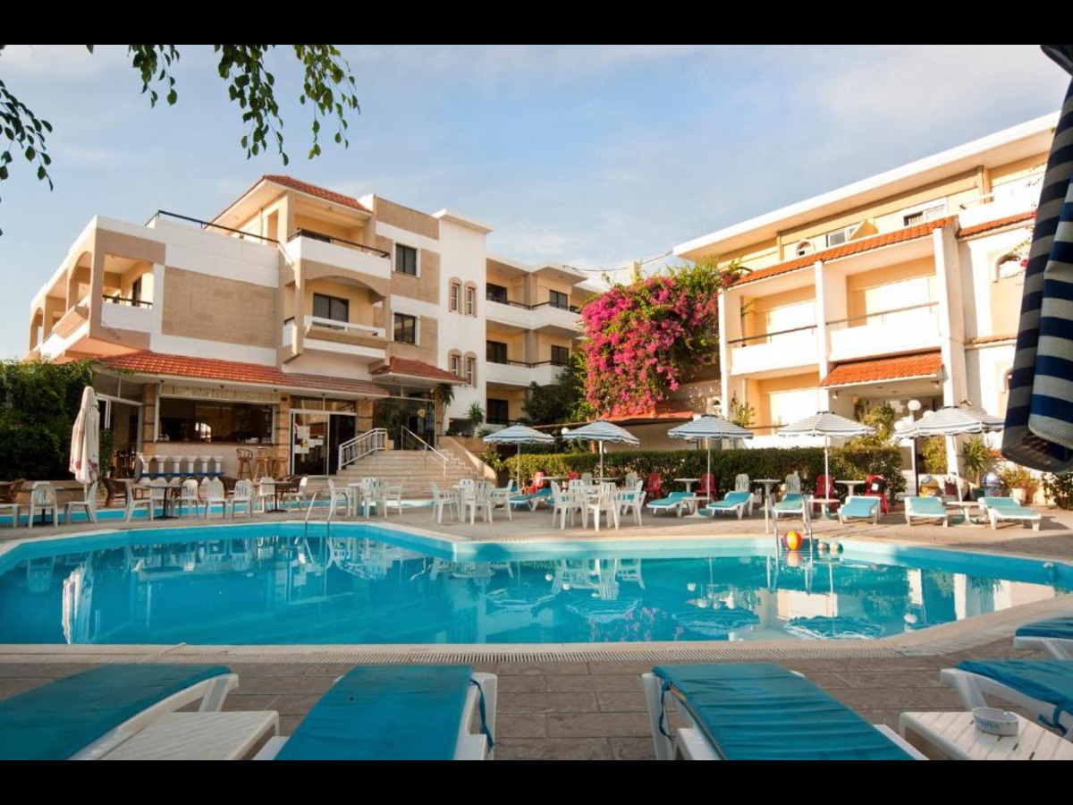 Kassandra Family Aparthotel and SPA